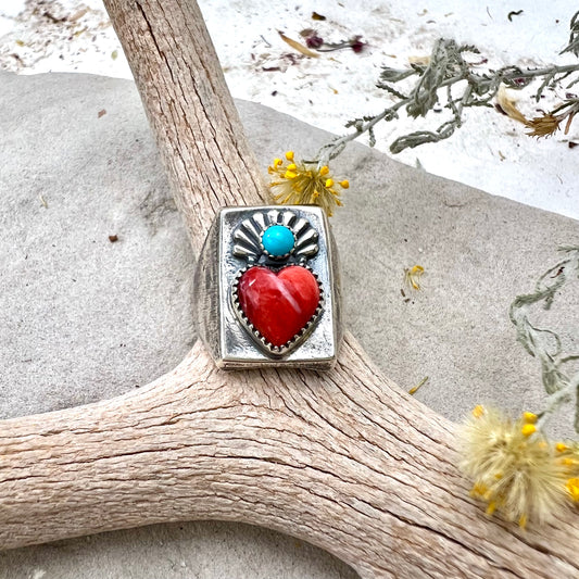 Corazón Signet Ring