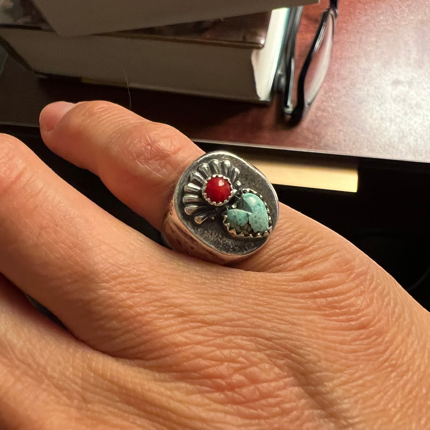 Corazón Signet Ring