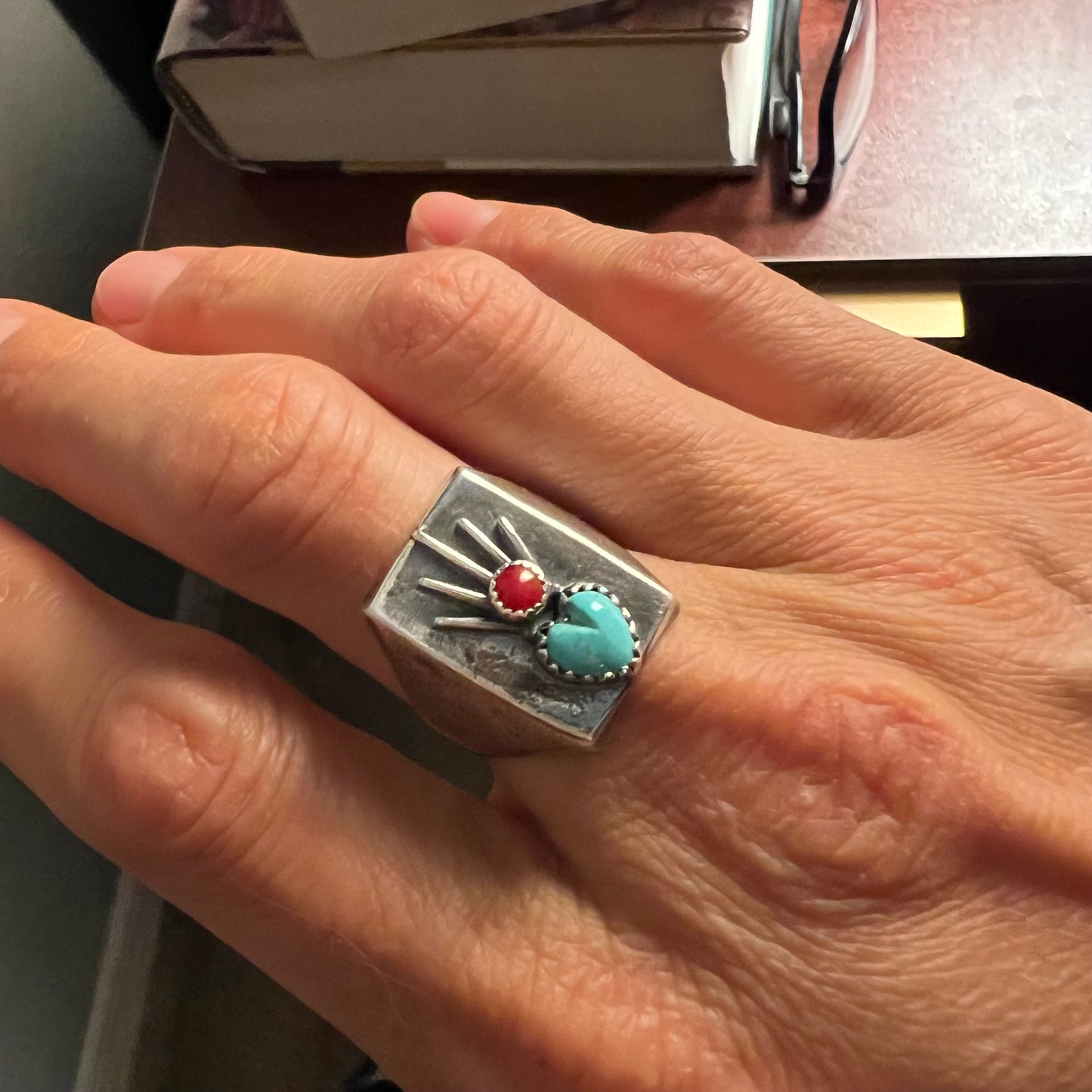 Corazón Signet Ring