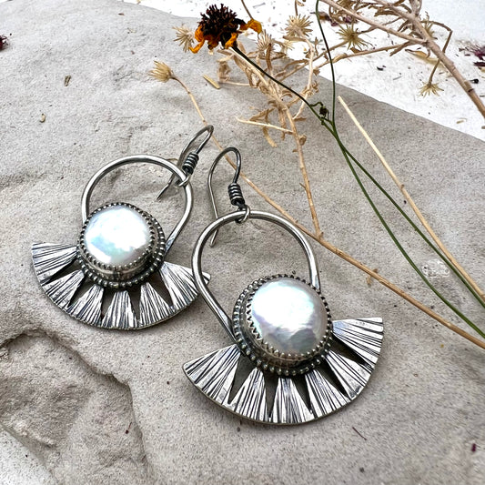 Freshwater Pearl Juniper Hoop Earrings
