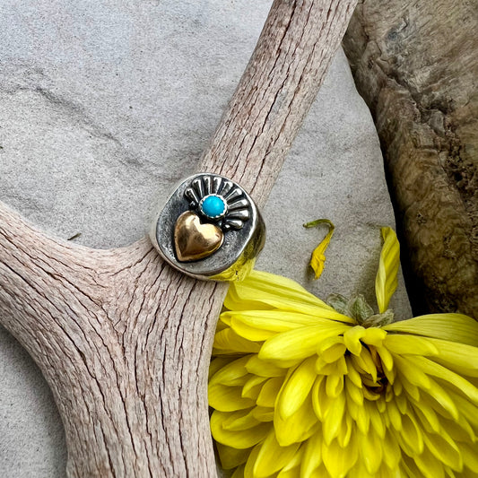 Corazón Signet Ring