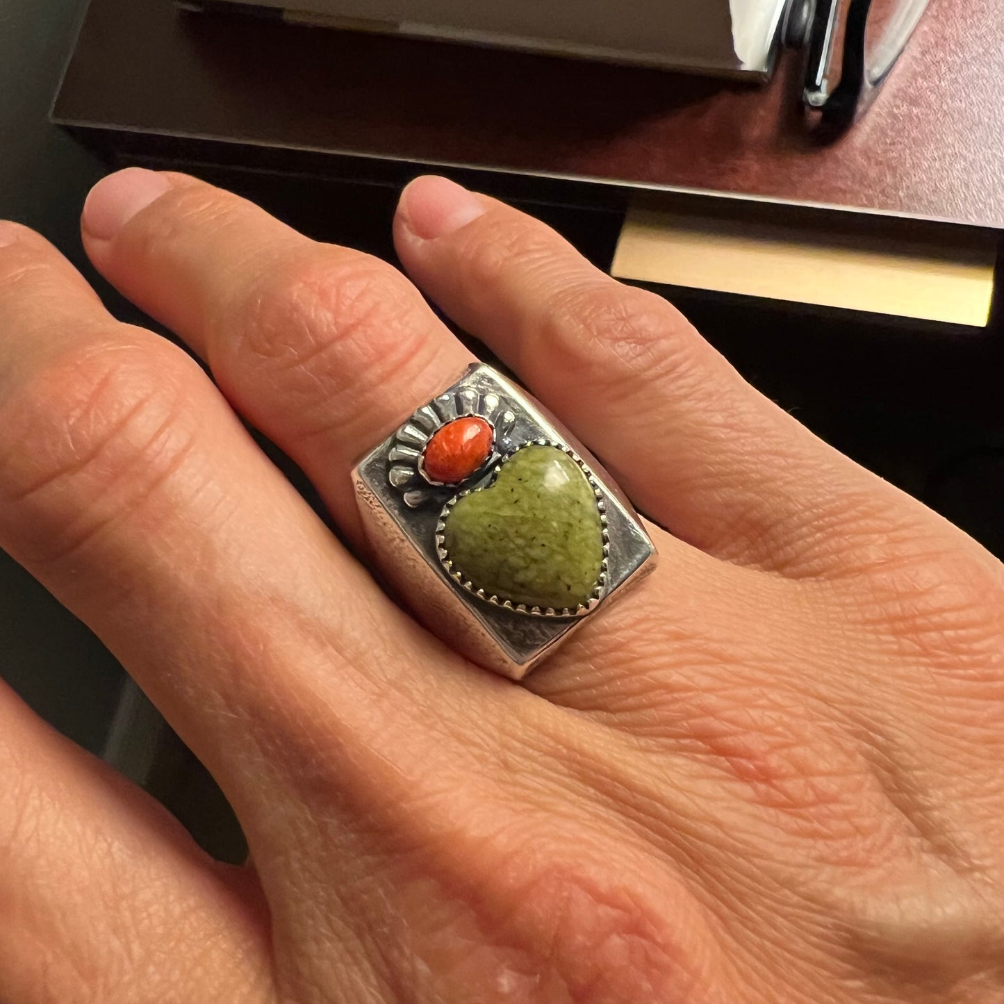 Corazón Signet Ring