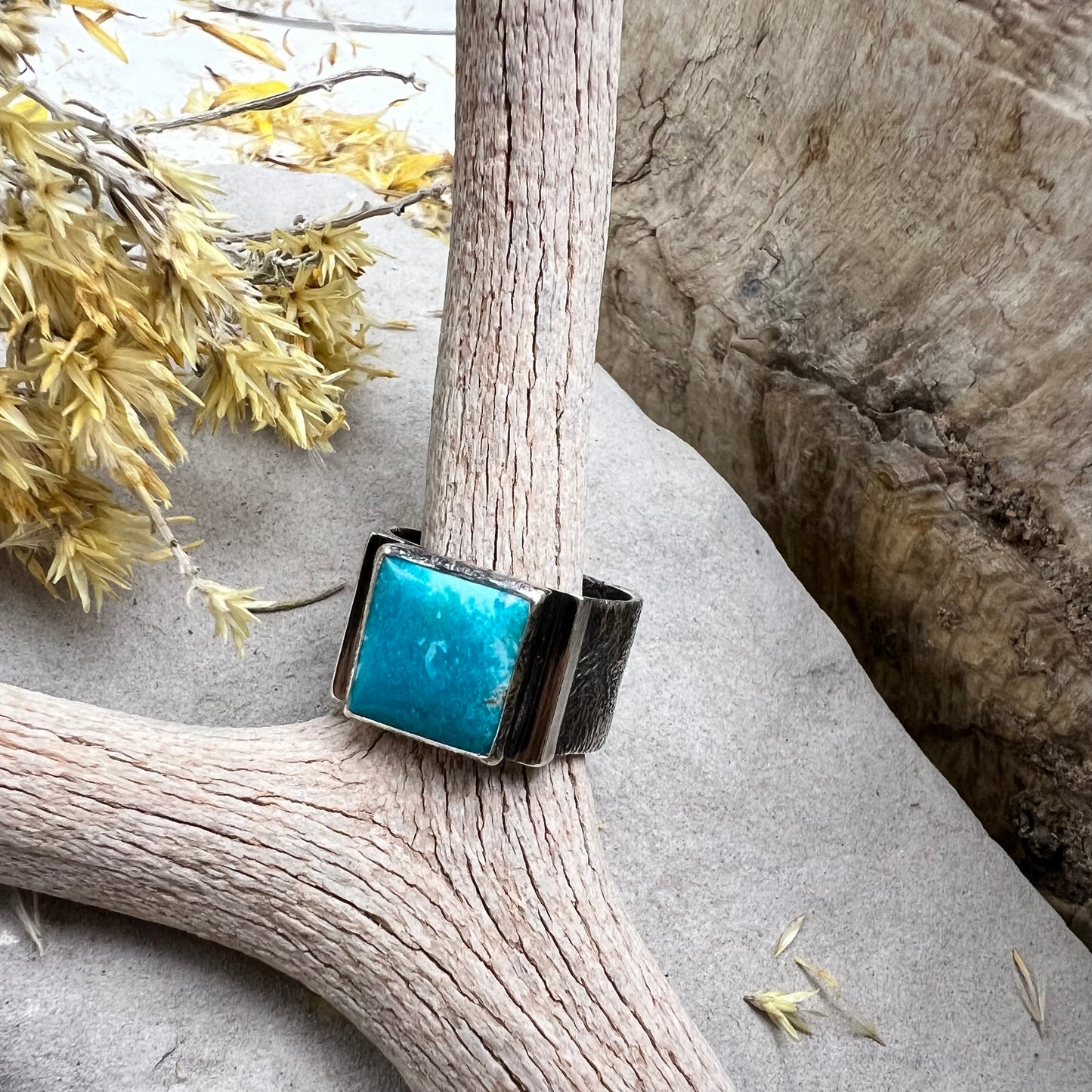 Reticulated Turquoise Band