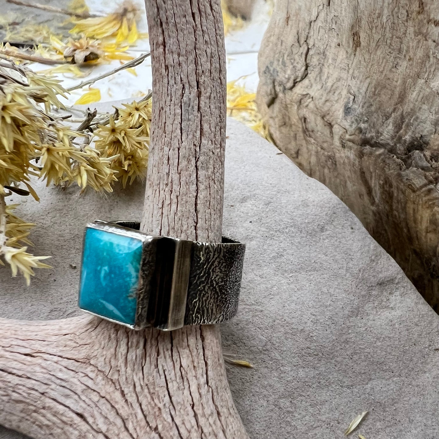 Reticulated Turquoise Band