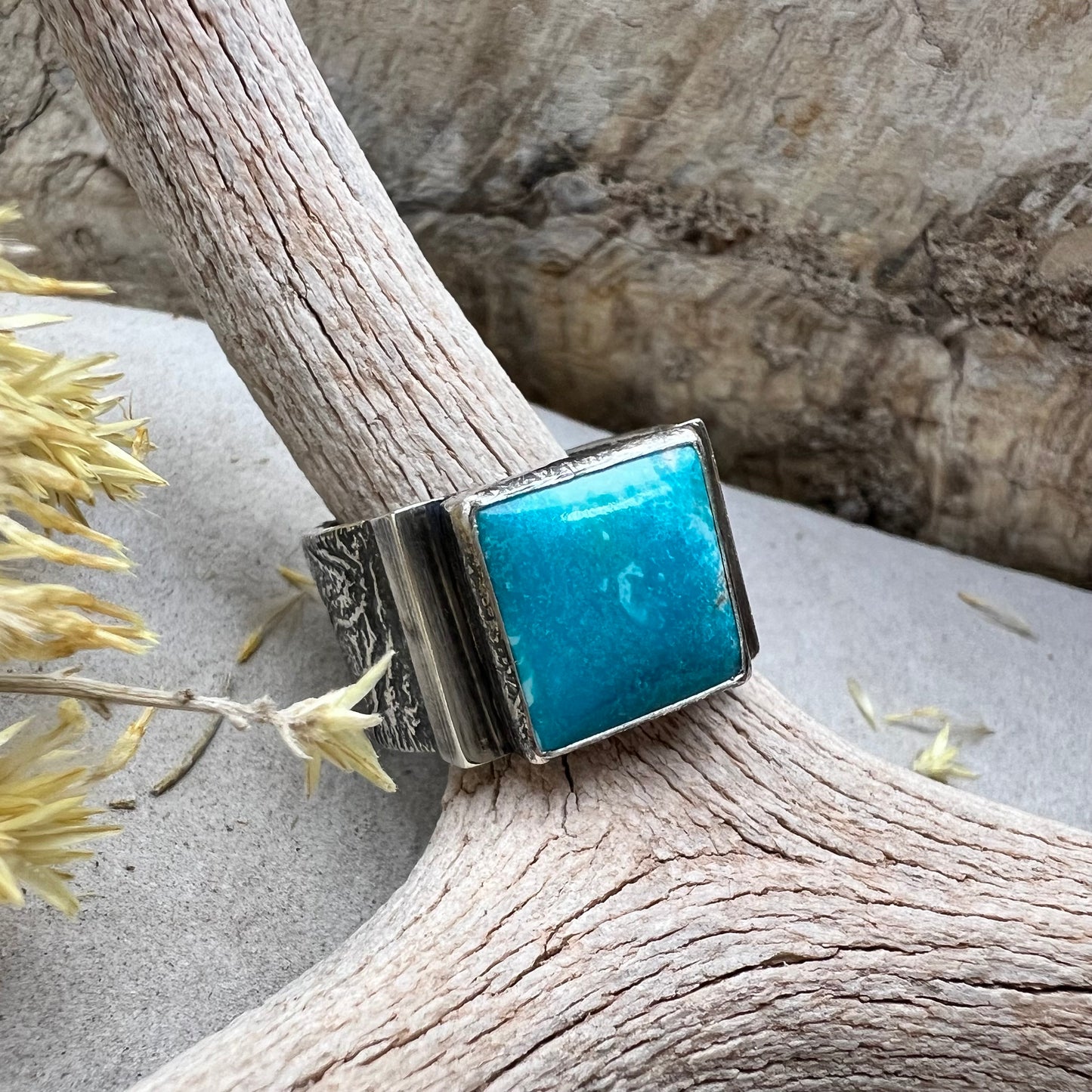 Reticulated Turquoise Band