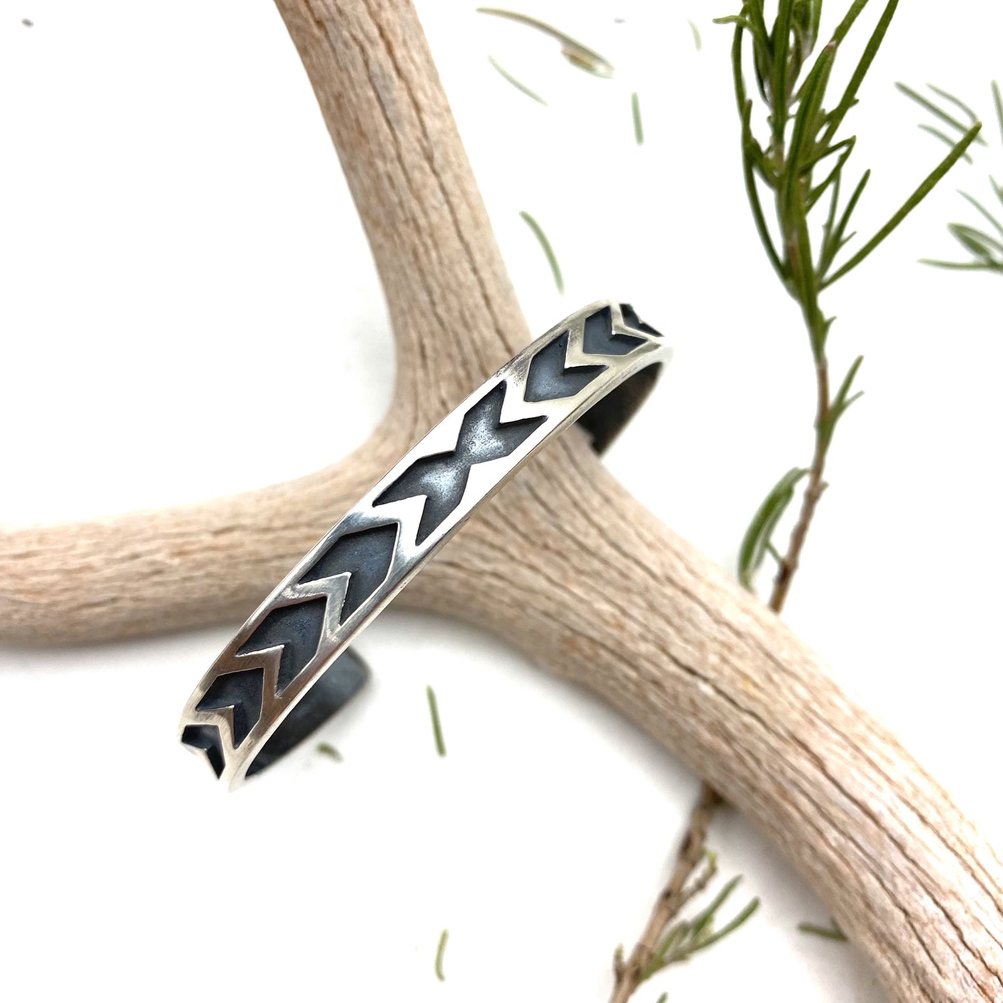 Crossed Arrow Cuff Bracelet