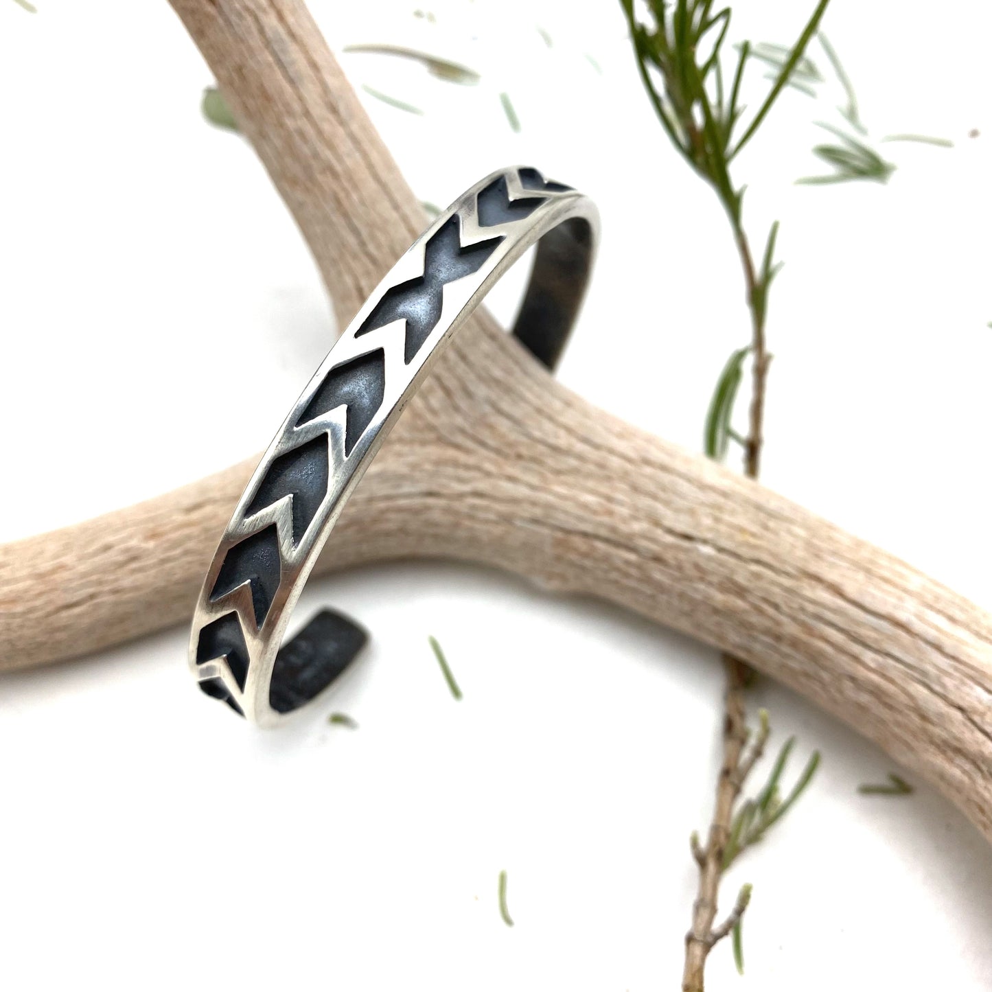 Crossed Arrow Cuff Bracelet