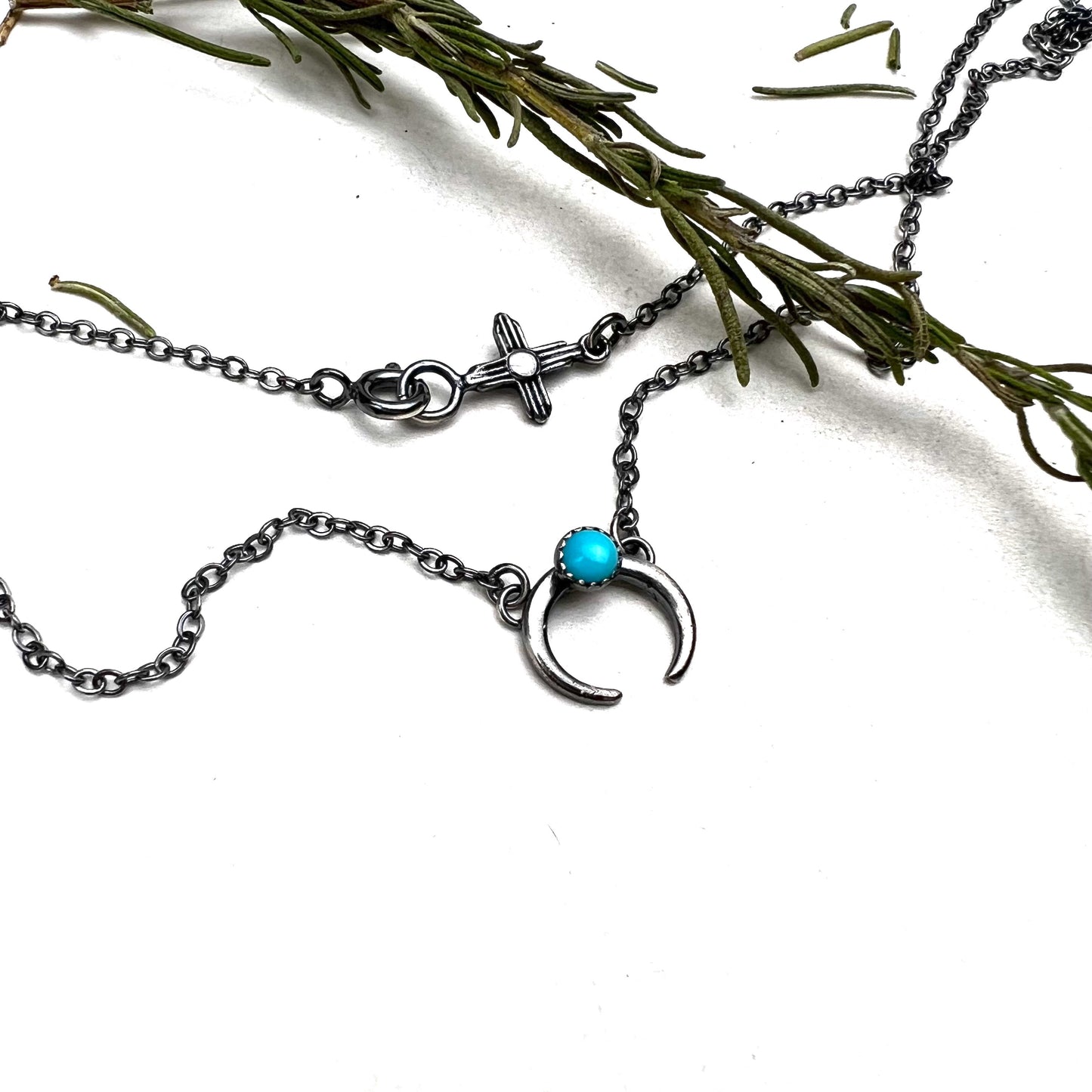 Petite Naja Necklace